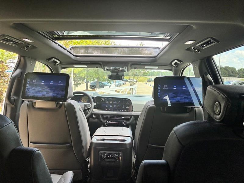 Chevrolet Suburban Z71 2026