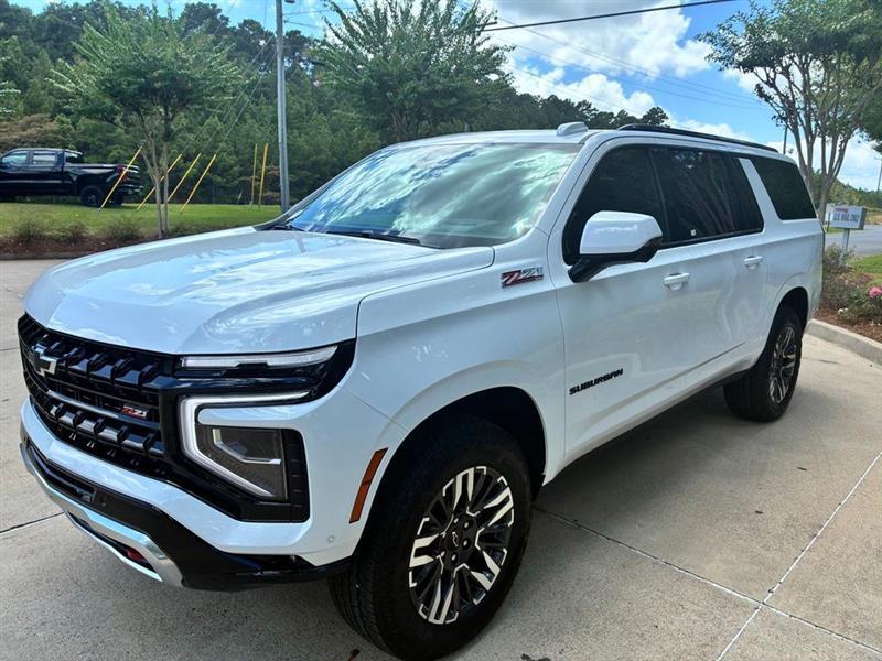 Chevrolet Suburban Z71 2026