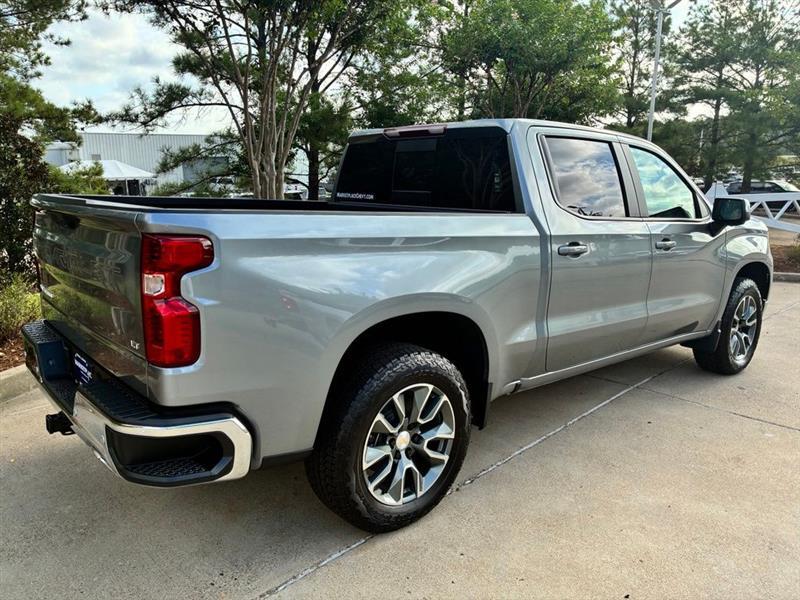 Chevrolet Silverado 1500 LT Crew Cab 4WD 2026