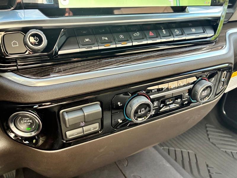 Chevrolet Silverado 1500 LT Crew Cab 4WD 2026