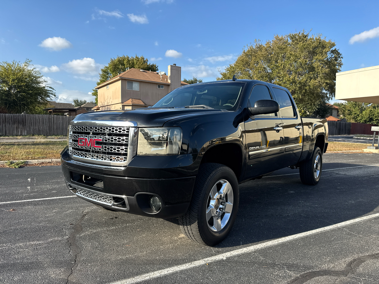 2014 GMC Sierra 2500HD 4WD Crew Cab 153.7" Denali