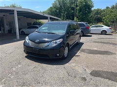 2017 Toyota Sienna 
