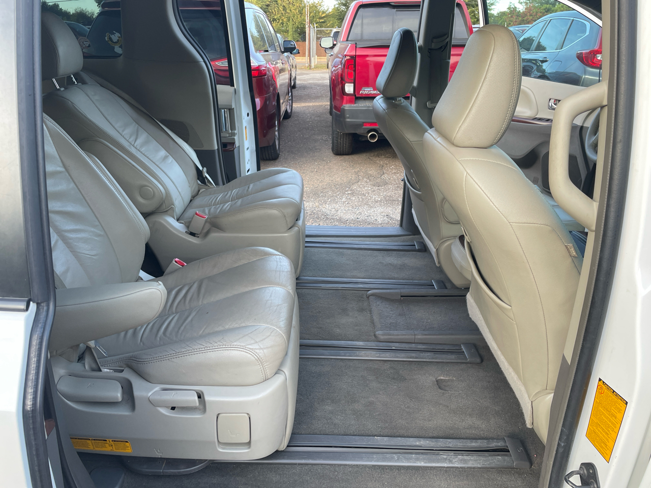 Toyota Sienna Limited AWD 7-Passenger V6 2013 Toyota Sienna Limited AWD 7-Passenger V6 2013