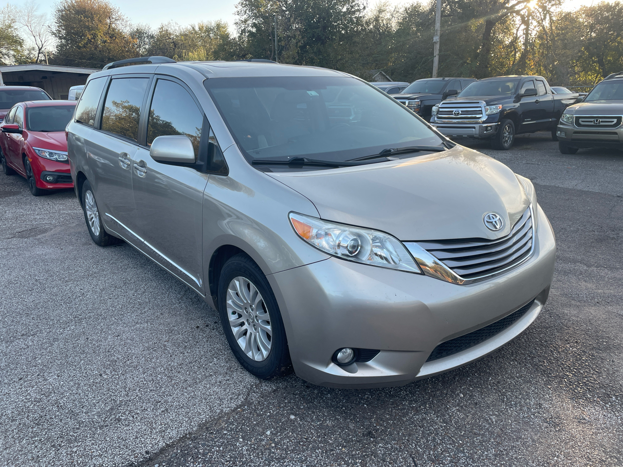 Toyota Sienna Limited Premium 7-Passenger 2017