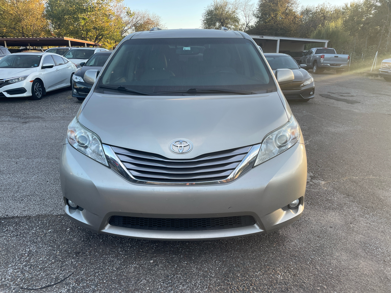 Toyota Sienna Limited Premium 7-Passenger 2017