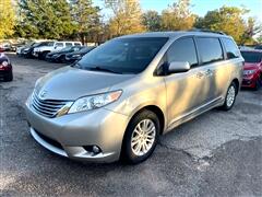 2017 Toyota Sienna 