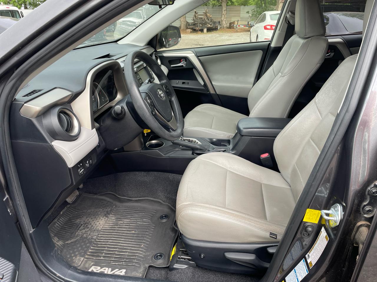 Toyota RAV4 XLE AWD 2015