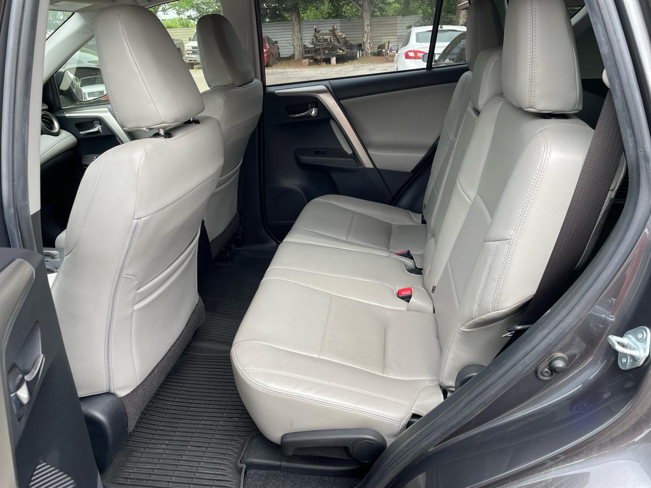 Toyota RAV4 XLE AWD 2015