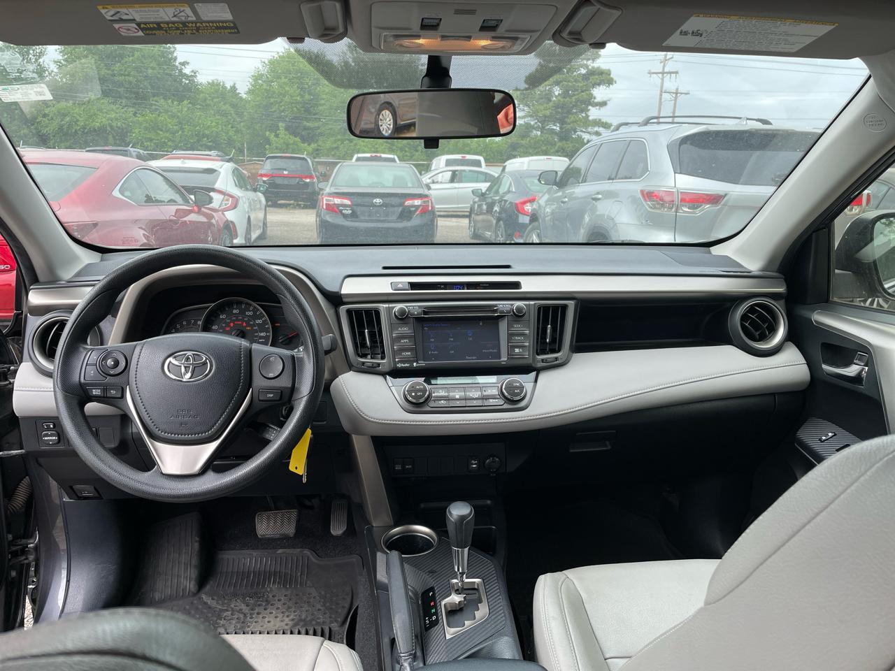 Toyota RAV4 XLE AWD 2015