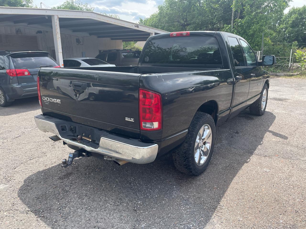 Dodge Ram 1500 ST Quad Cab 2WD 2004