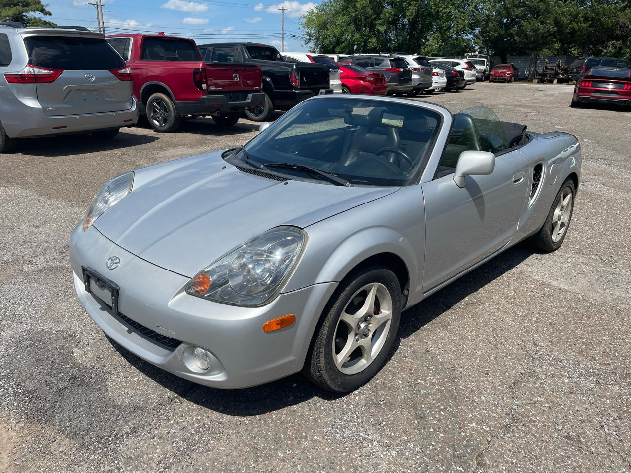 Toyota MR2 Spyder Convertible 2004