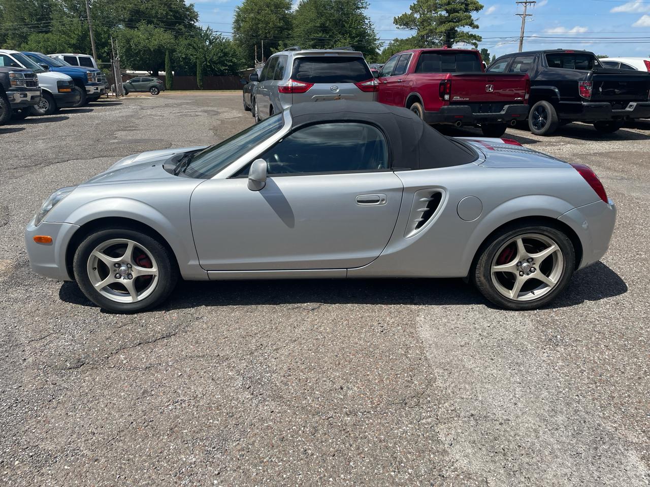 Toyota MR2 Spyder Convertible 2004