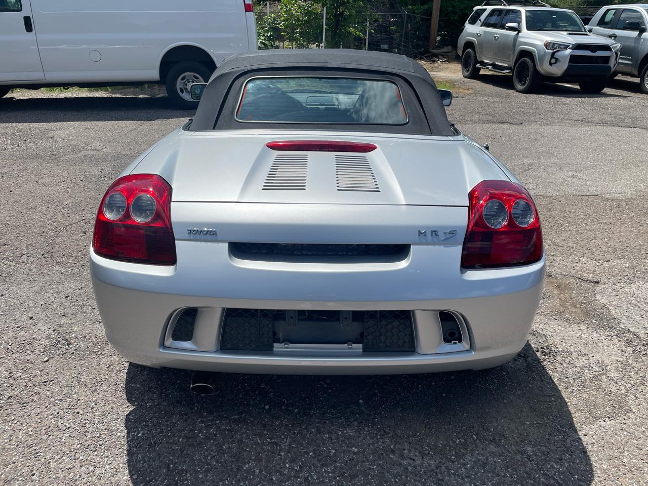Toyota MR2 Spyder Convertible 2004
