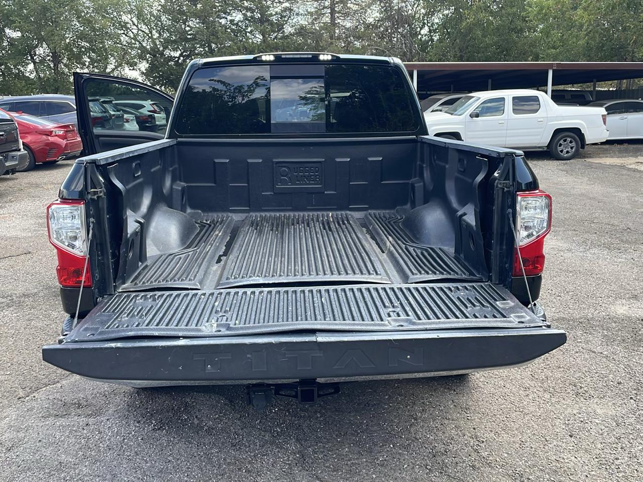 Nissan Titan PRO-4X Crew Cab 4WD 2018