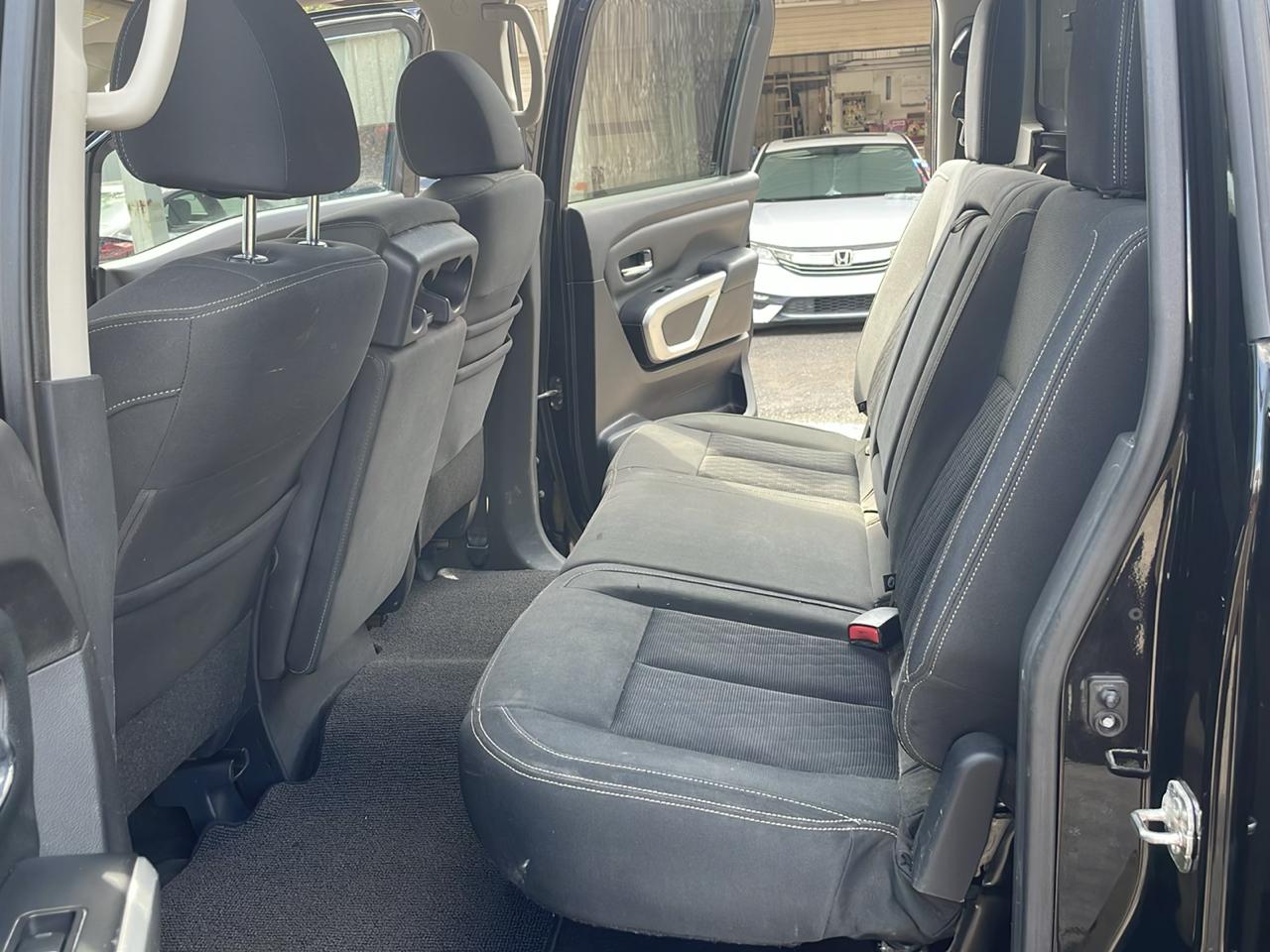 Nissan Titan PRO-4X Crew Cab 4WD 2018