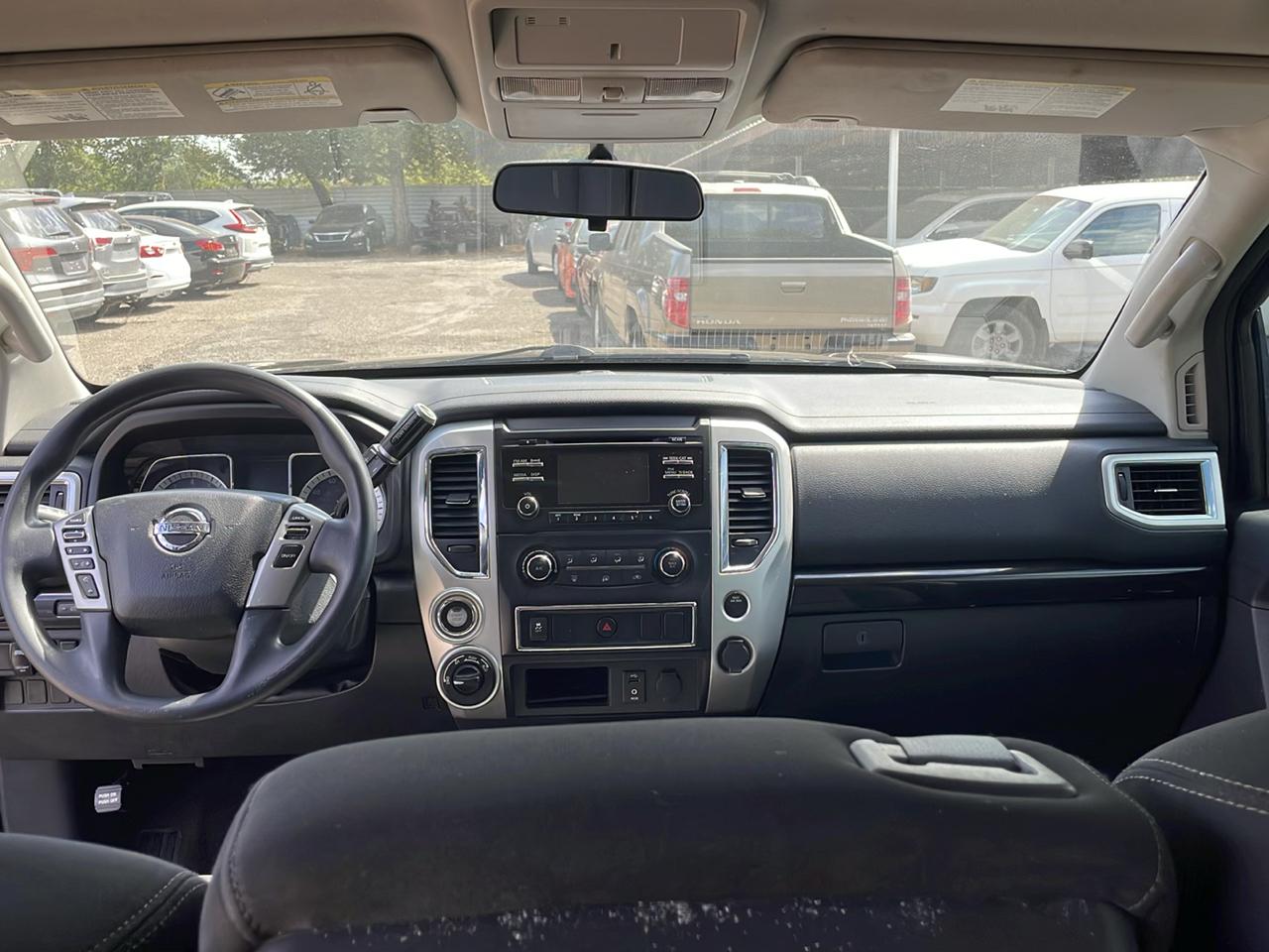 Nissan Titan PRO-4X Crew Cab 4WD 2018