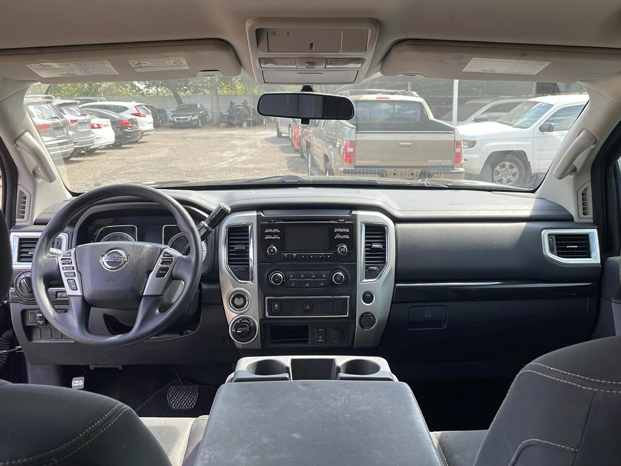 Nissan Titan PRO-4X Crew Cab 4WD 2018