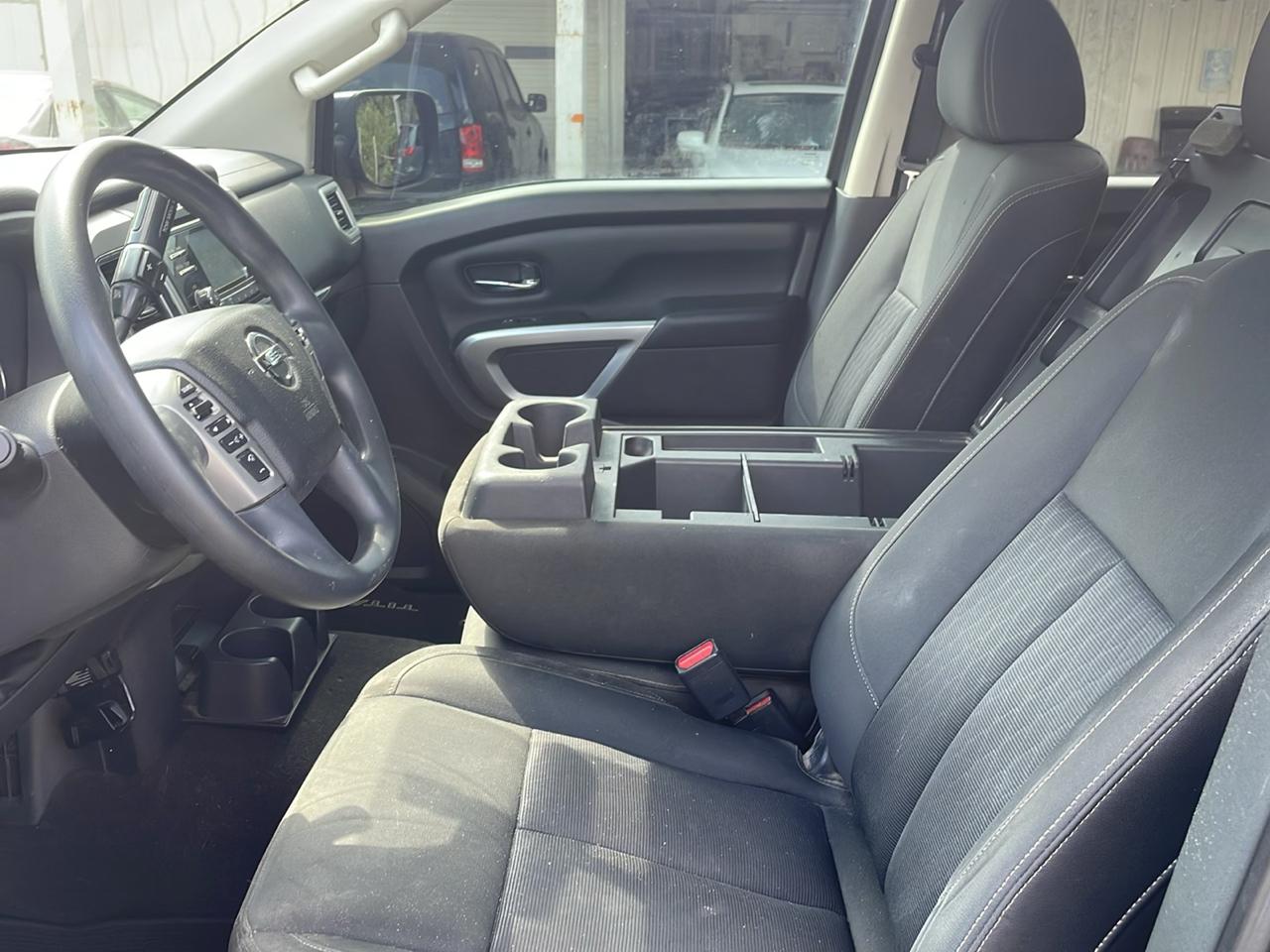 Nissan Titan PRO-4X Crew Cab 4WD 2018