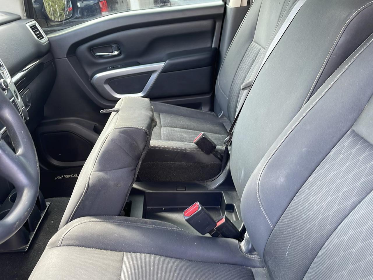 Nissan Titan PRO-4X Crew Cab 4WD 2018