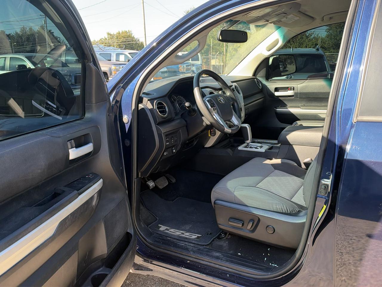 Toyota Tundra SR5 5.7L V8 FFV Double Cab 4WD 2014