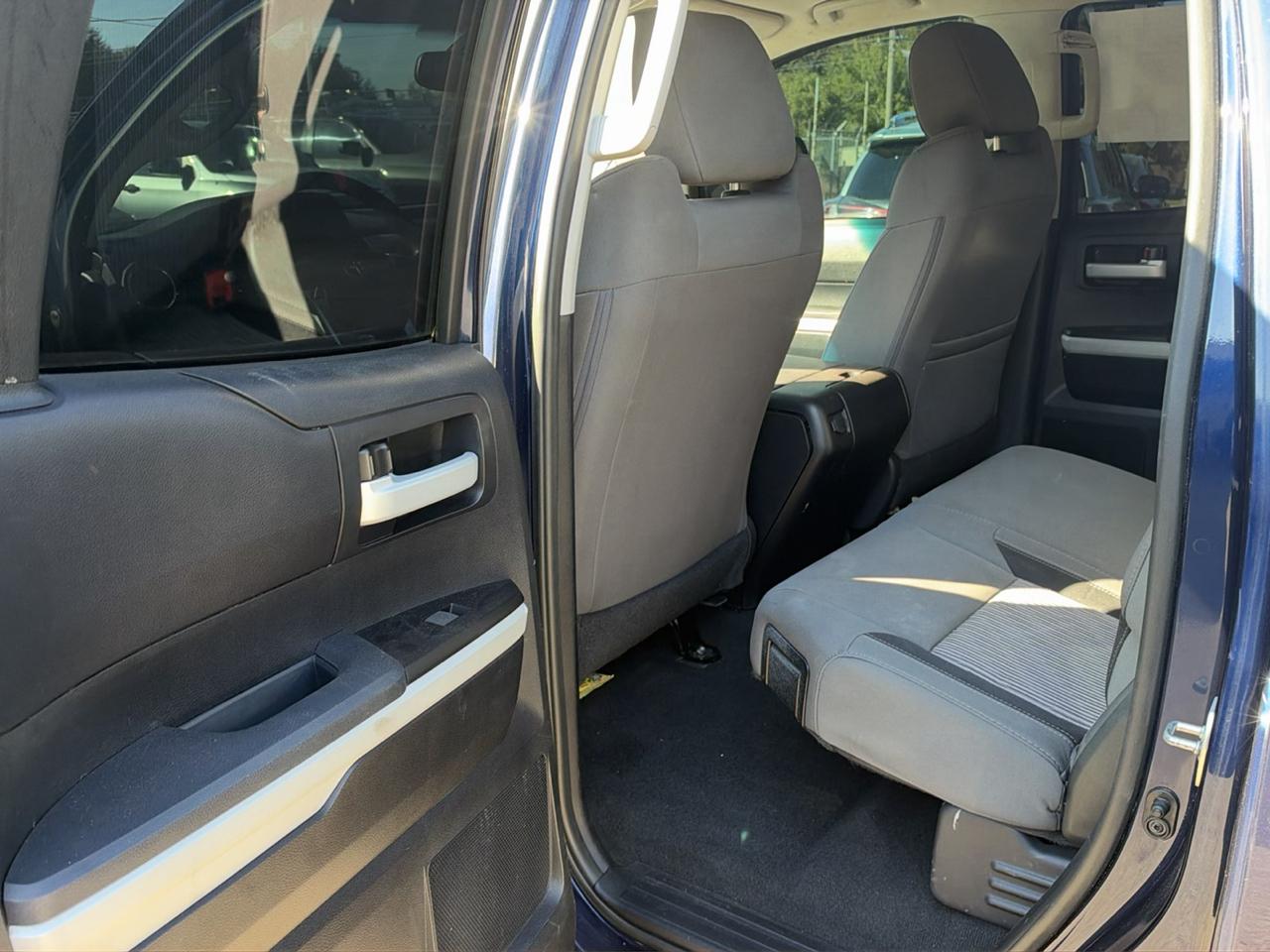 Toyota Tundra SR5 5.7L V8 FFV Double Cab 4WD 2014
