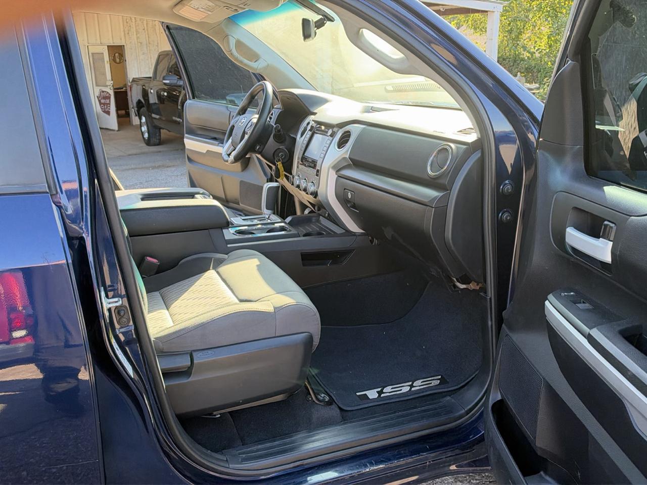 Toyota Tundra SR5 5.7L V8 FFV Double Cab 4WD 2014
