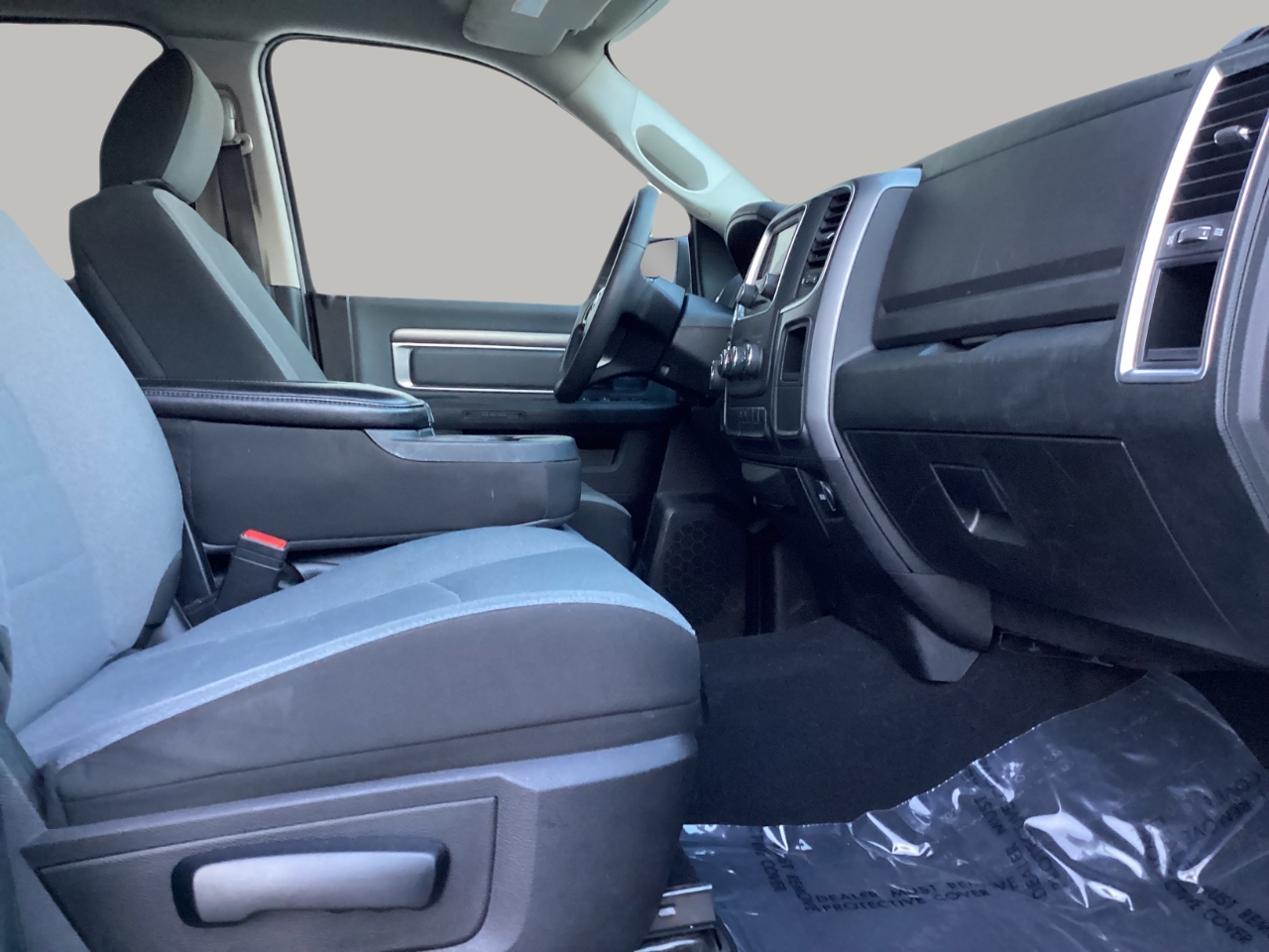 2022 Ram 1500 Classic Tradesman photo 6