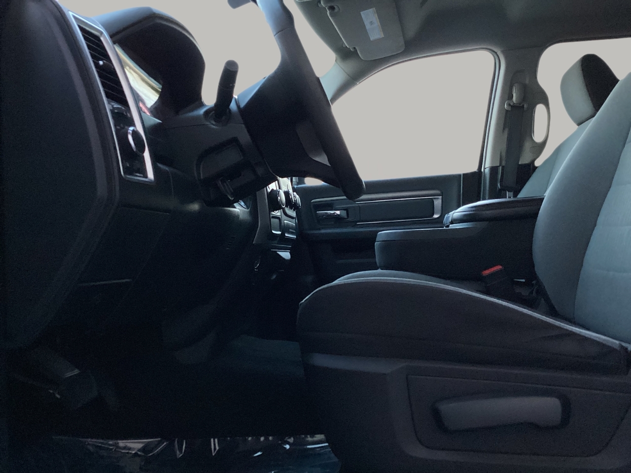 2022 Ram 1500 Classic Tradesman photo 12