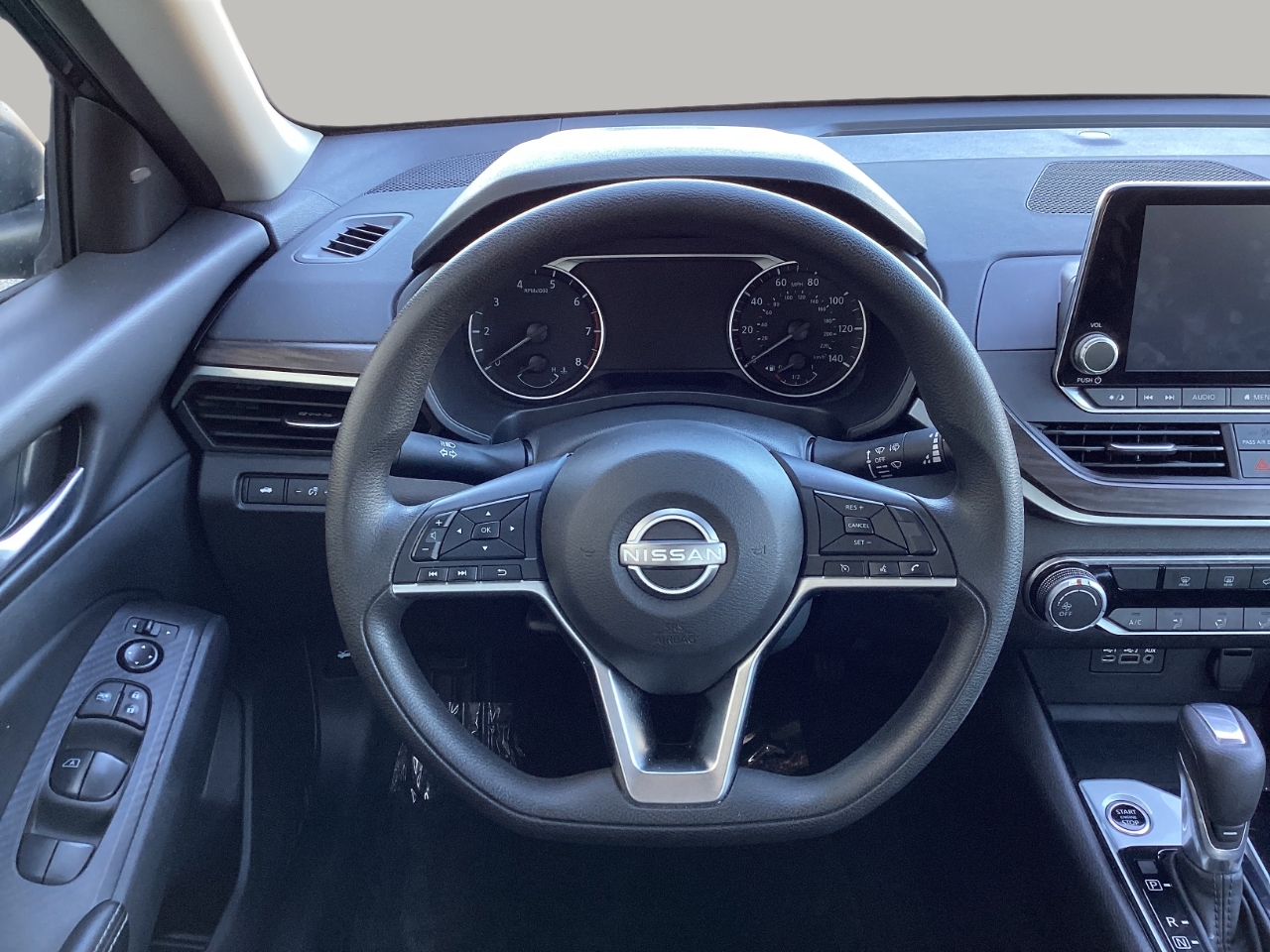 2024 Nissan Altima SV photo 12