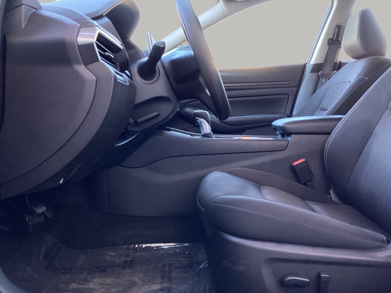 2024 Nissan Altima SV photo 14