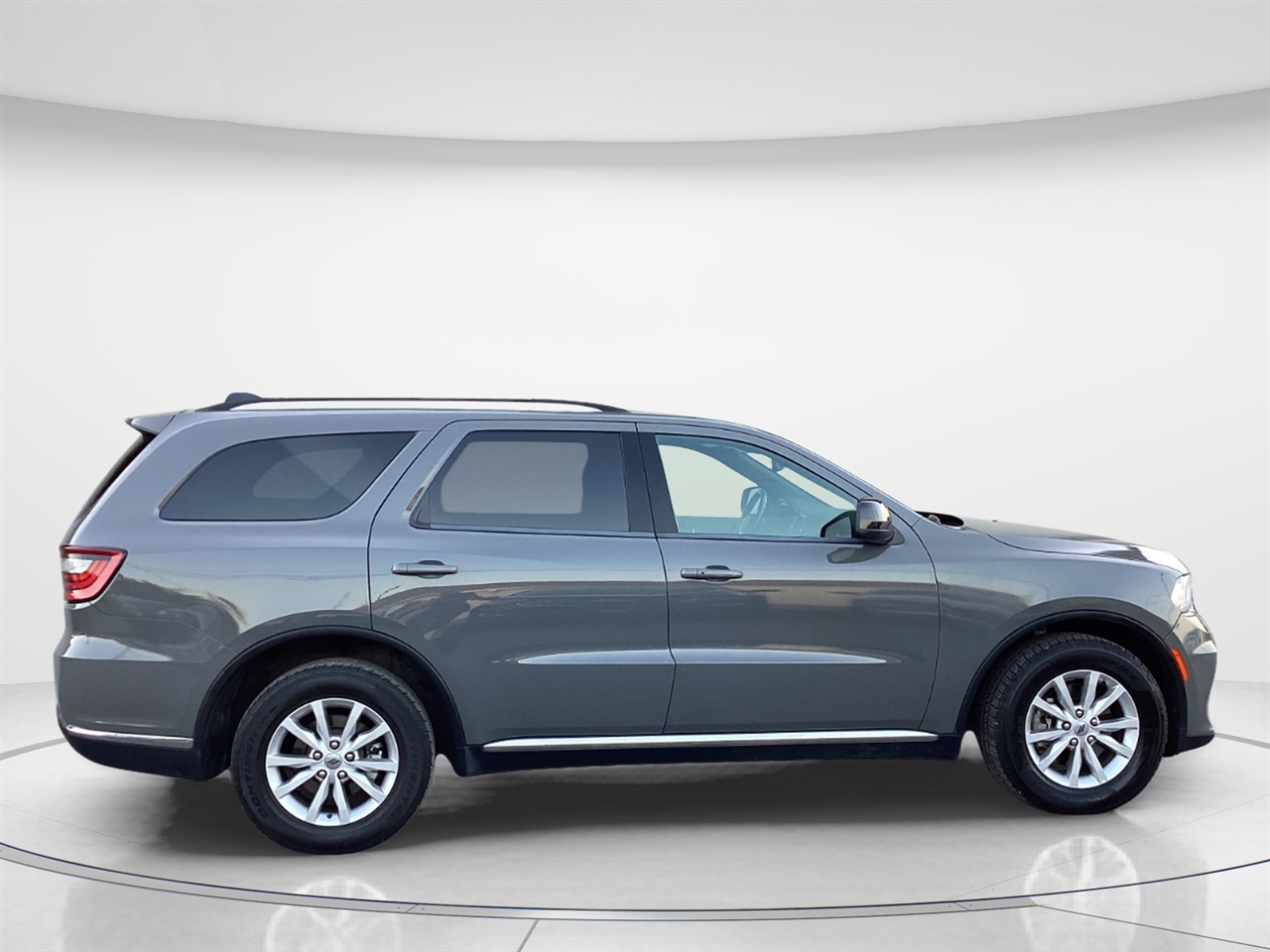 2023 Dodge Durango SXT photo 2