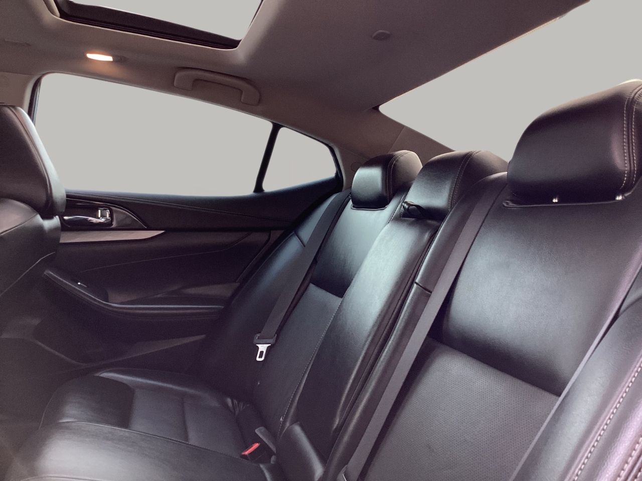 2018 Nissan Maxima S photo 10