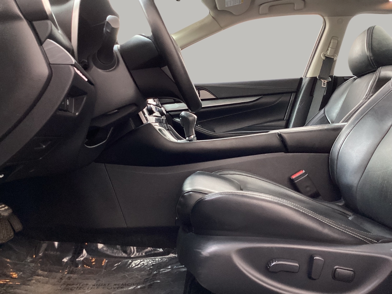 2018 Nissan Maxima S photo 14