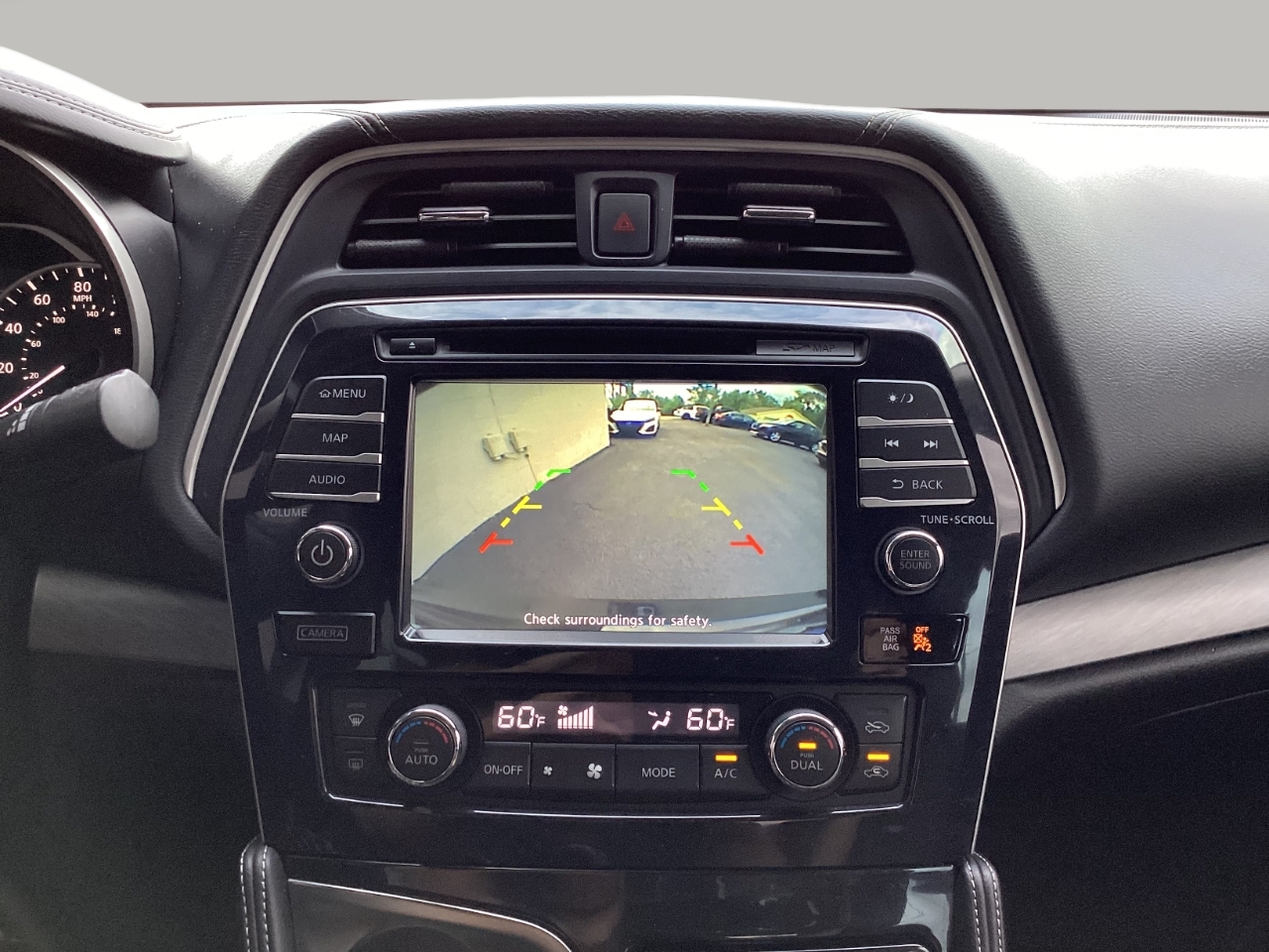 2018 Nissan Maxima S photo 17