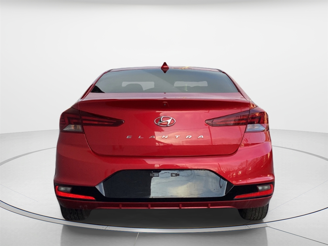 2020 Hyundai Elantra Limited photo 2