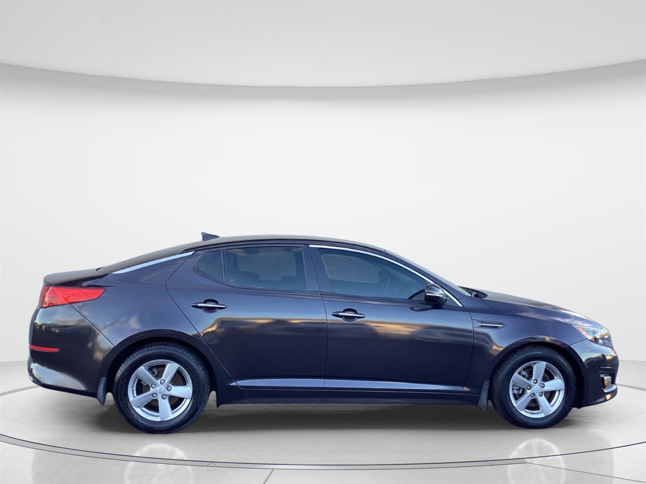 2015 Kia Optima LX photo 2