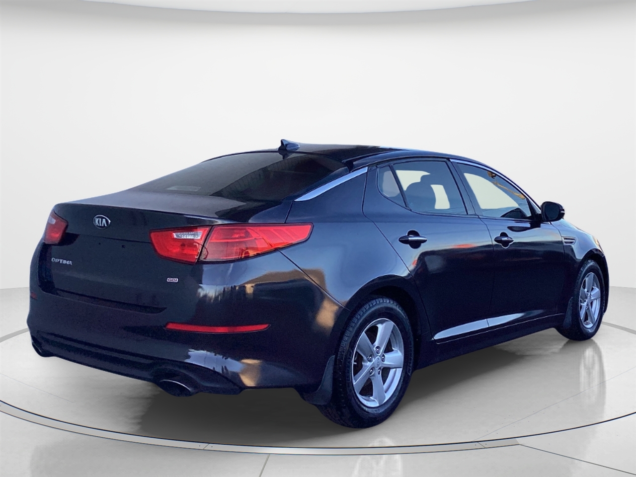 2015 Kia Optima LX photo 3