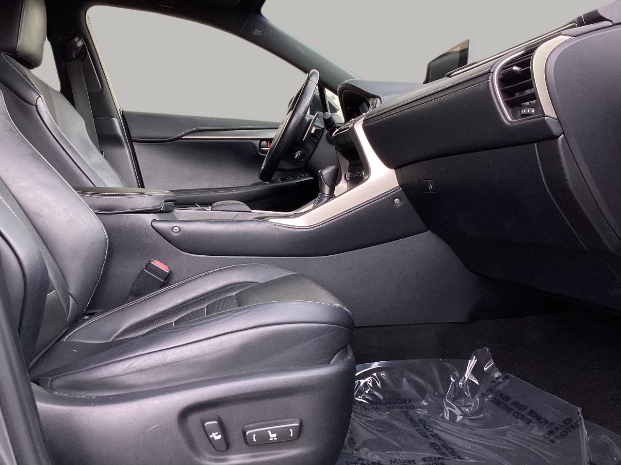 Lexus NX 200t FWD 2019