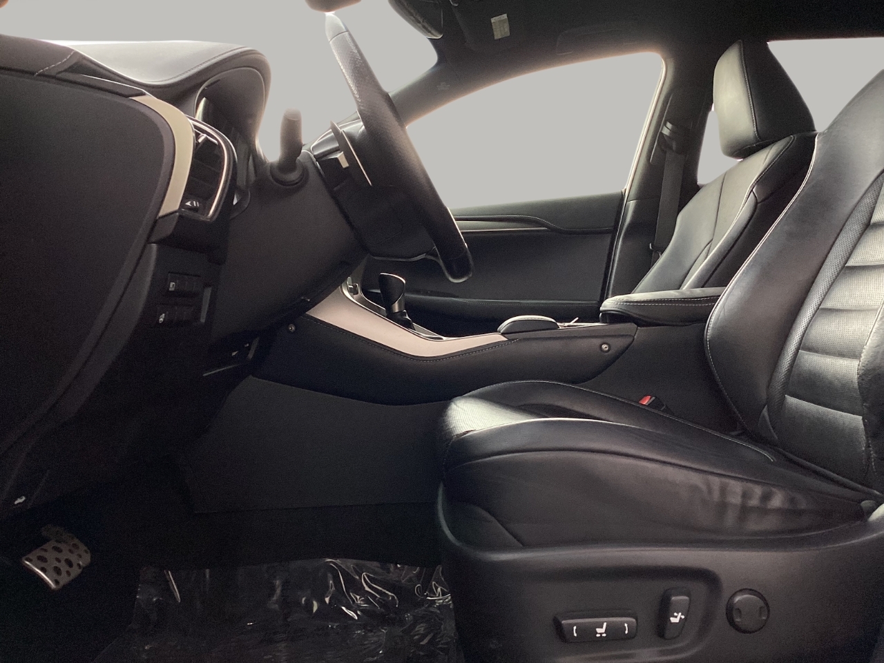 Lexus NX 200t FWD 2019