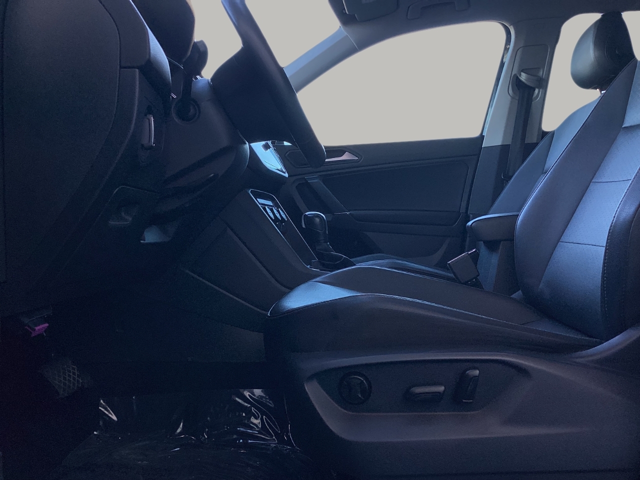 Volkswagen Tiguan SE 4Motion 2021