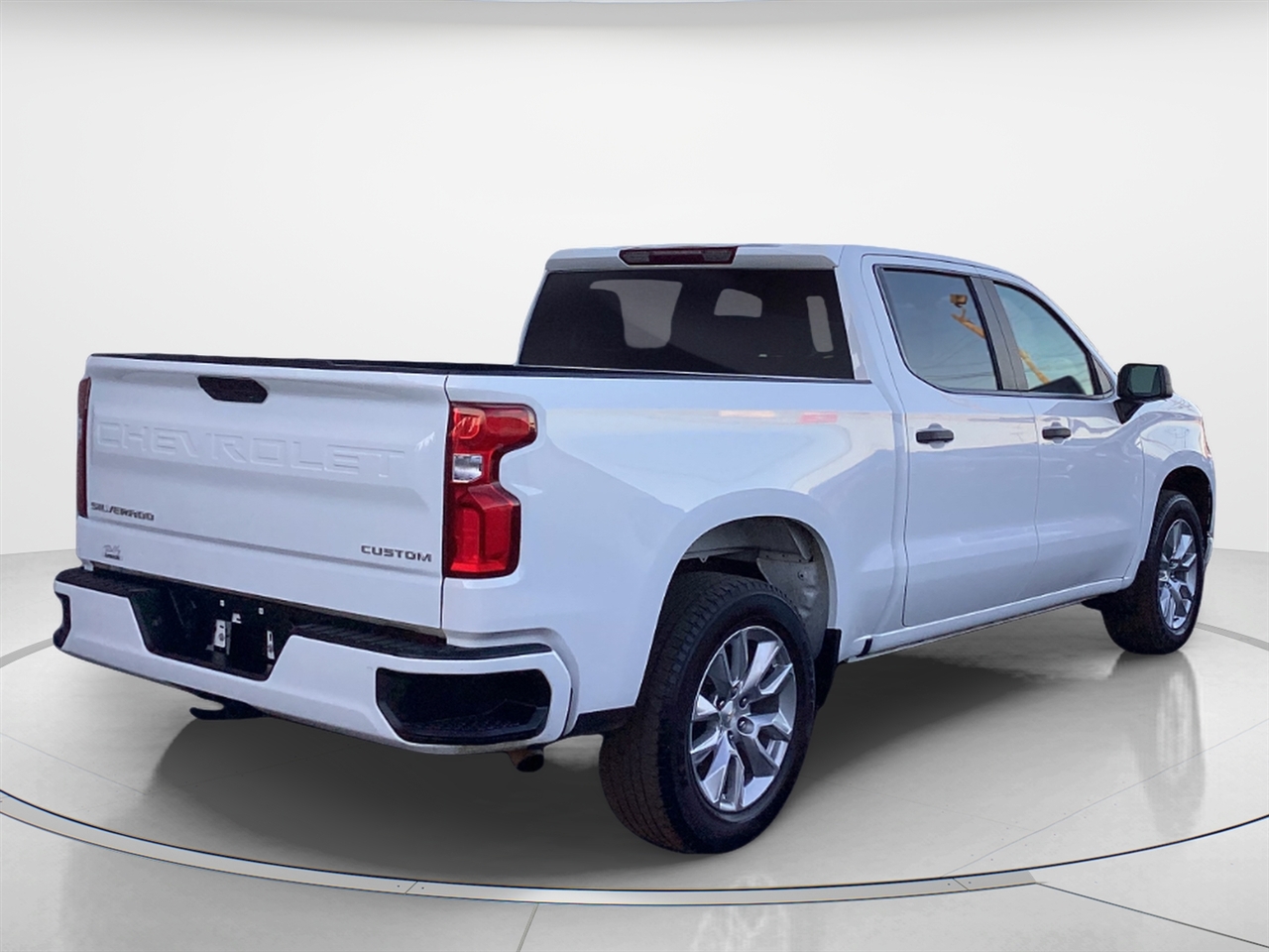 2022 Chevrolet Silverado 1500 Custom photo 3