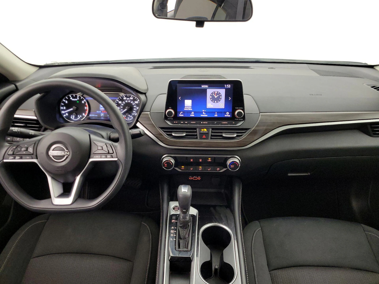 2025 Nissan Altima SV - Photo 11