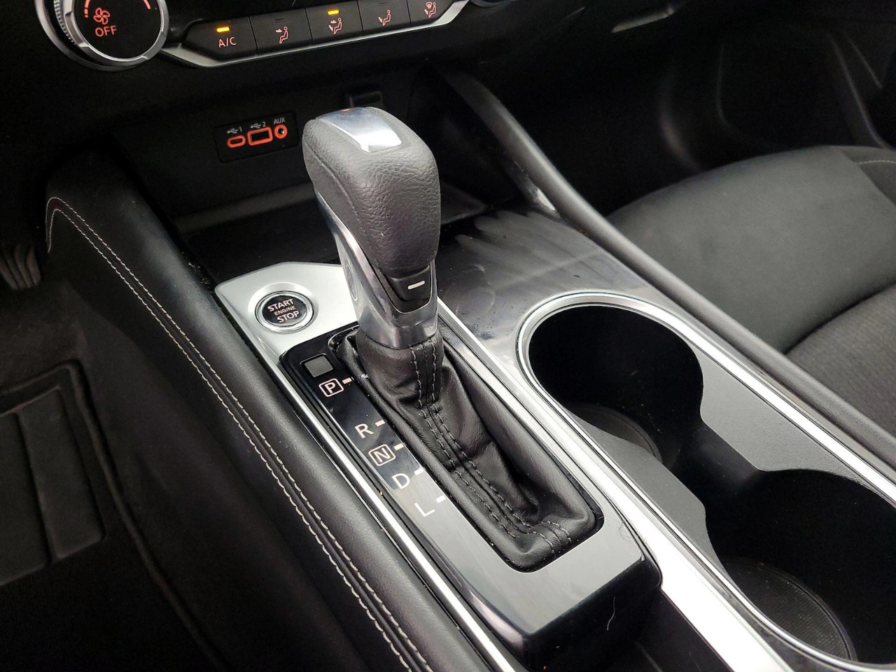 2025 Nissan Altima SV - Photo 22