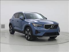 2024 Volvo XC40 