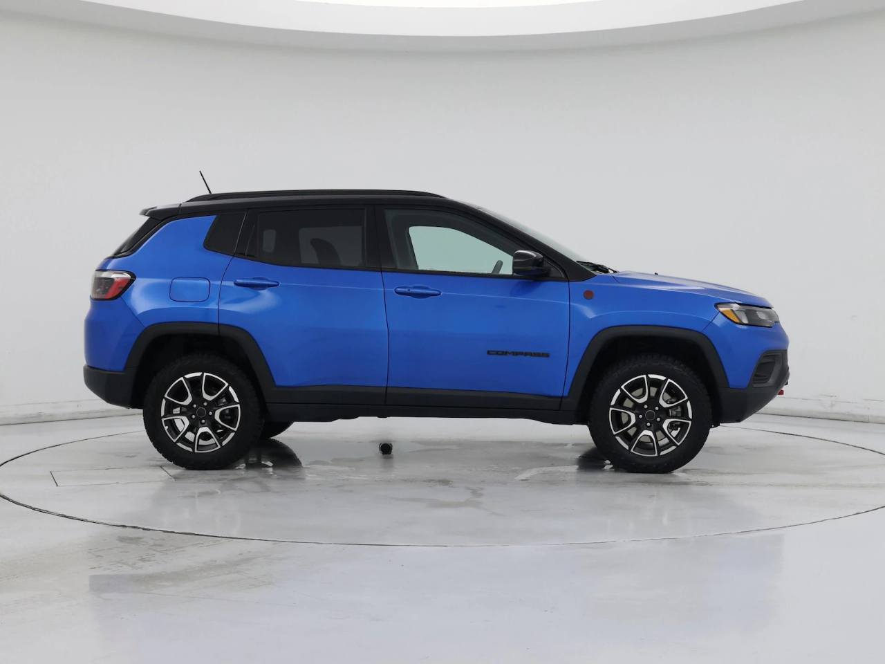 2025 Jeep Compass Trailhawk - Photo 9