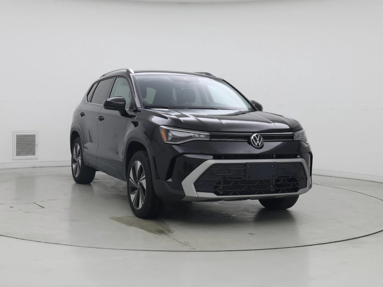 2025 Volkswagen Taos SE 4Motion