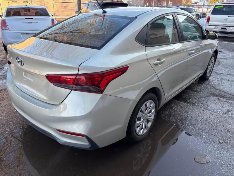 Hyundai Accent SEL 4-Door 6A 2020