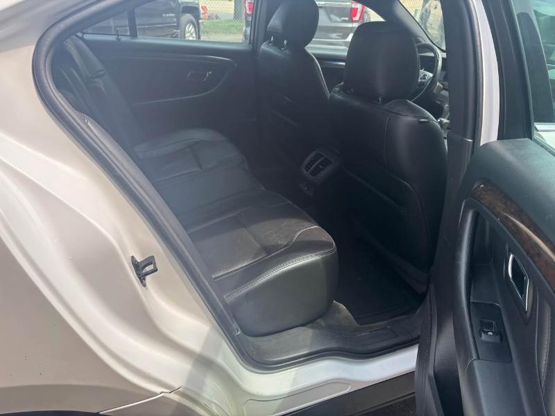 Ford Taurus Limited FWD 2014