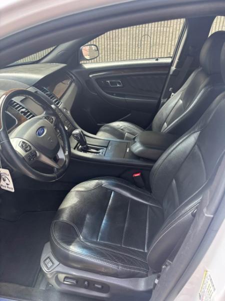 Ford Taurus Limited FWD 2014