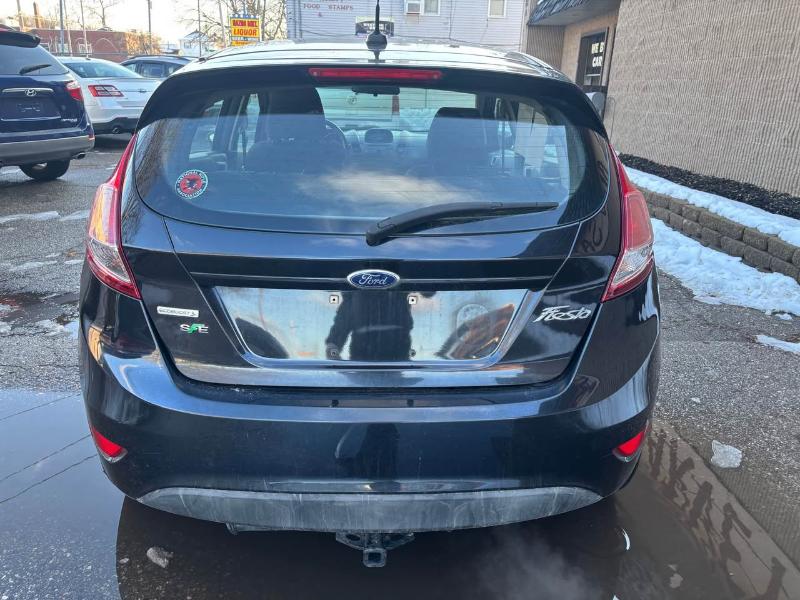 Ford Fiesta SE Hatchback 2014